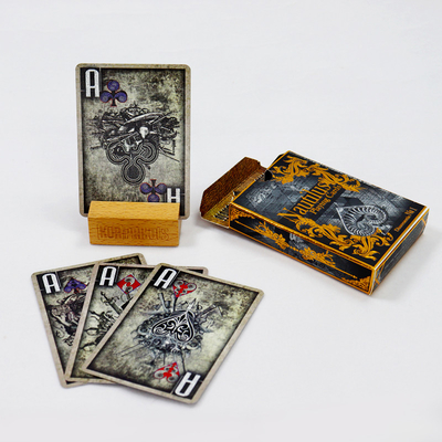 comprar Impresión a medida de fábrica de alta calidad de estilo ruso intrincado de cartas de juego Impresión de papel de oro liso oscuro de cartas de juego de póquer online manufacture