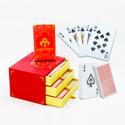 comprar Superficie de barnizado Diseños personalizados Logotipo de trabajo pesado Juegos de cartas con caja rígida online manufacture