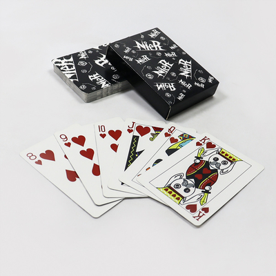 venta al por mayor de cartas automáticas de juego negro de póquer logotipo personalizado de diseño propio impresión a todo color fabricación