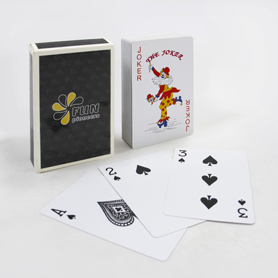 Tarjetas de juego de plástico impermeables personalizadas con impresión de logotipo propio a granel